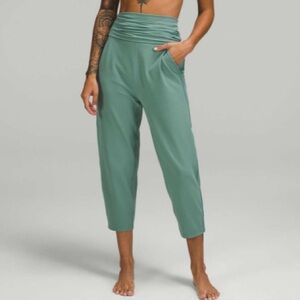 lululemon align ribbed waist cropped jogger